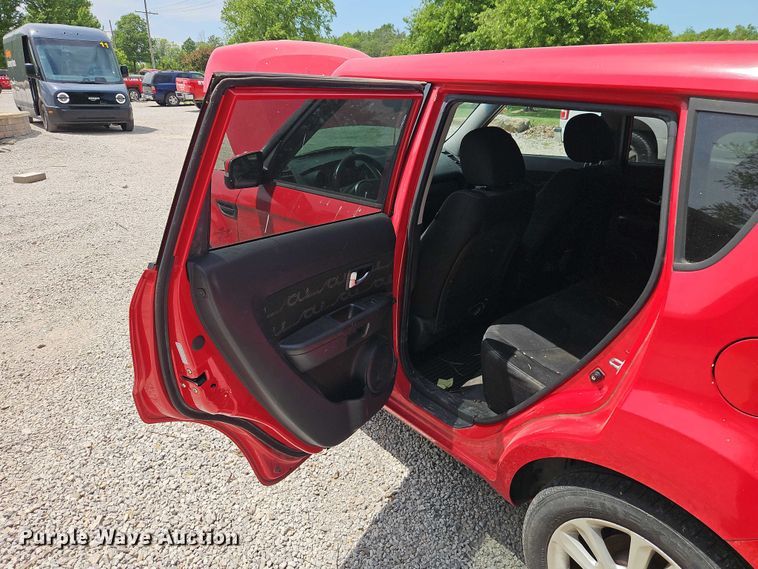 image for item EO7360 2013 Kia Soul 
