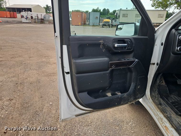 image for item EO7361 2021 GMC Sierra 1500 Crew Cab pickup truck