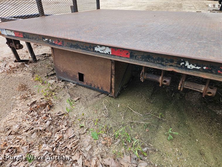 image for item EO7400 Flatbed