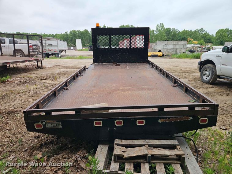 image for item EO7401 Knapheide PVMXT-163C flatbed