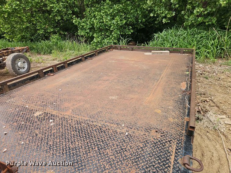 image for item EO7401 Knapheide PVMXT-163C flatbed