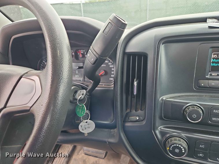 image for item EO7410 2016 Chevrolet Silverado 3500HD flatbed pickup truck