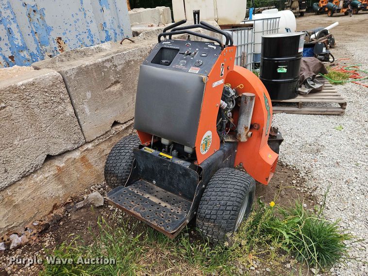 image for item EO7411 Billy Goat Z3000 blower