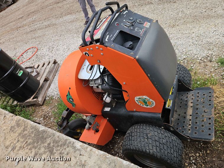 image for item EO7411 Billy Goat Z3000 blower