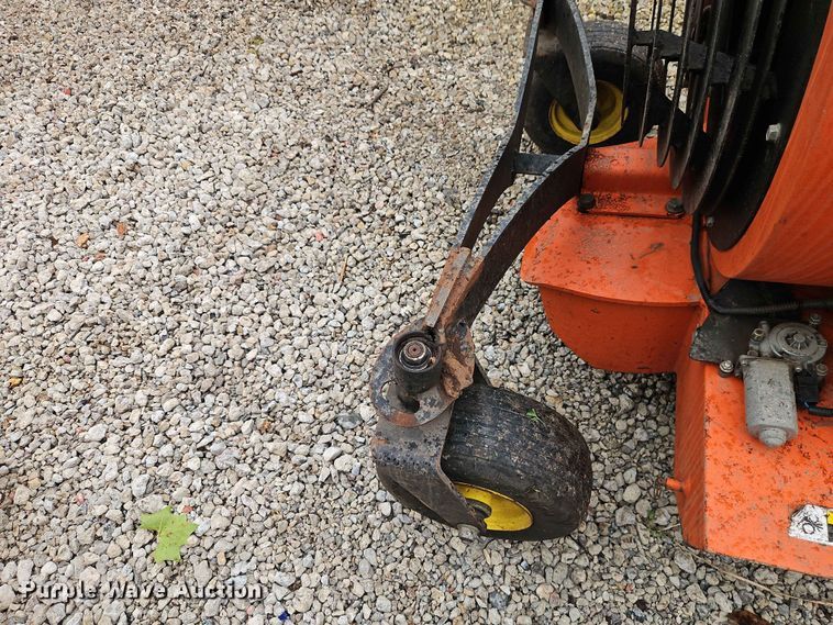 image for item EO7411 Billy Goat Z3000 blower