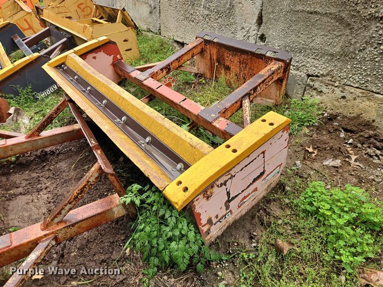 image for item EO7417 (2) skid steer box blades