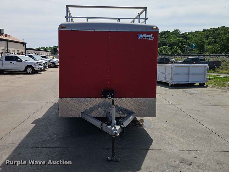 image for item EO7424 2004 Wells Cargo Road Force 7142 enclosed cargo trailer