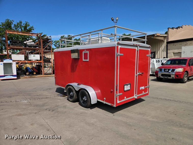 image for item EO7424 2004 Wells Cargo Road Force 7142 enclosed cargo trailer