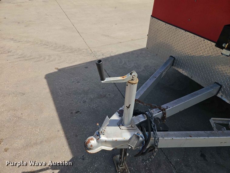image for item EO7424 2004 Wells Cargo Road Force 7142 enclosed cargo trailer