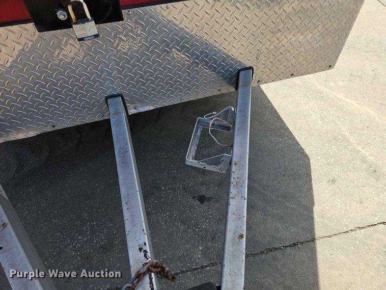 image for item EO7424 2004 Wells Cargo Road Force 7142 enclosed cargo trailer