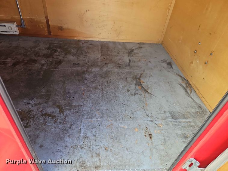 image for item EO7424 2004 Wells Cargo Road Force 7142 enclosed cargo trailer