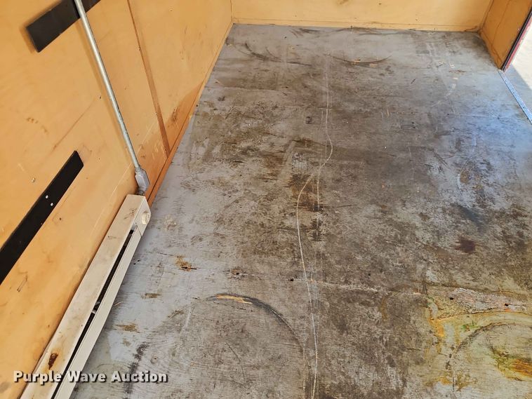 image for item EO7424 2004 Wells Cargo Road Force 7142 enclosed cargo trailer