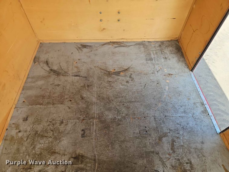 image for item EO7424 2004 Wells Cargo Road Force 7142 enclosed cargo trailer