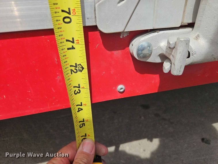 image for item EO7424 2004 Wells Cargo Road Force 7142 enclosed cargo trailer