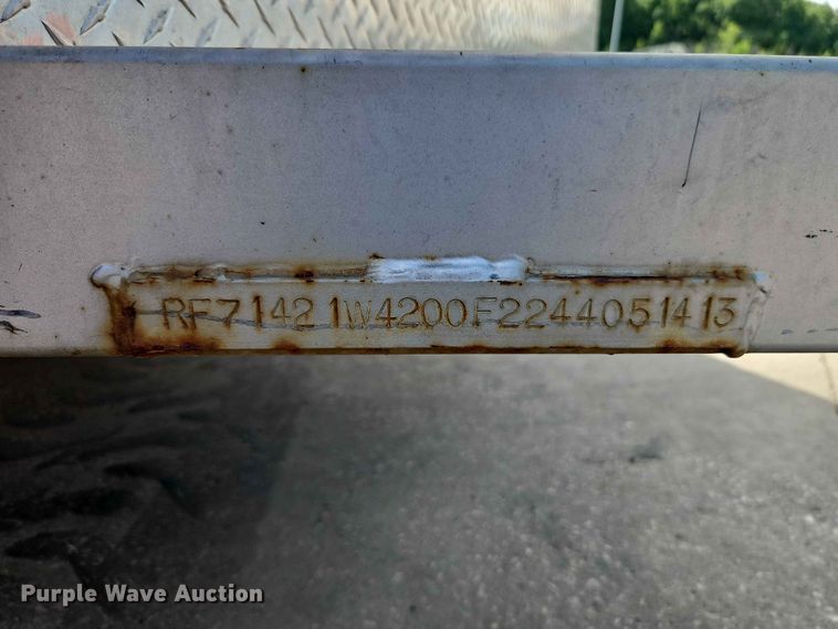 image for item EO7424 2004 Wells Cargo Road Force 7142 enclosed cargo trailer