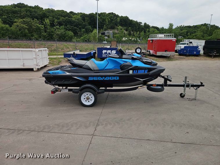 image for item EO7428 2018 Sea doo  RXT 230 personal watercraft