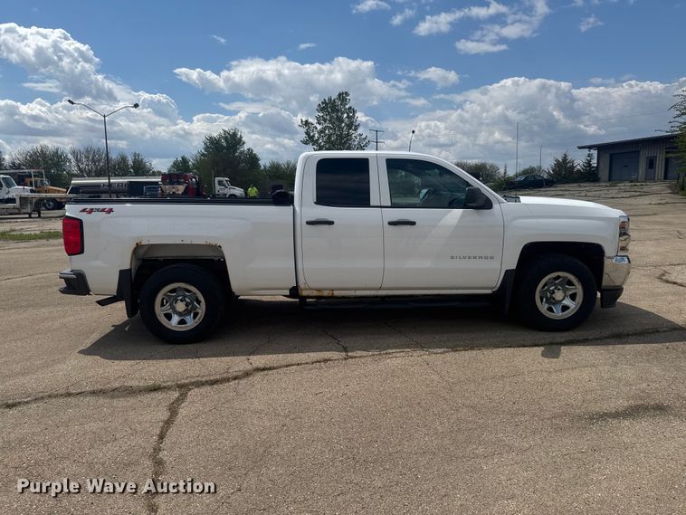 image for item ER0484 2018 Chevrolet Silverado 1500 Ext. Cab pickup truck