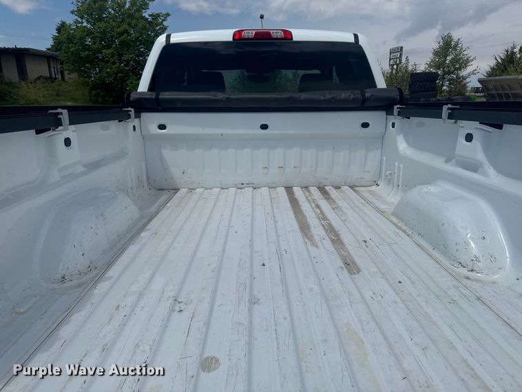 image for item ER0484 2018 Chevrolet Silverado 1500 Ext. Cab pickup truck