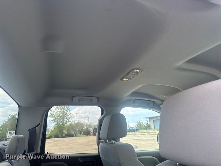 image for item ER0484 2018 Chevrolet Silverado 1500 Ext. Cab pickup truck
