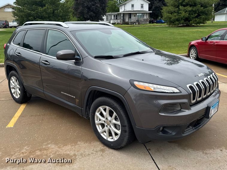 image for item ER0500 2016 Jeep Cherokee SUV