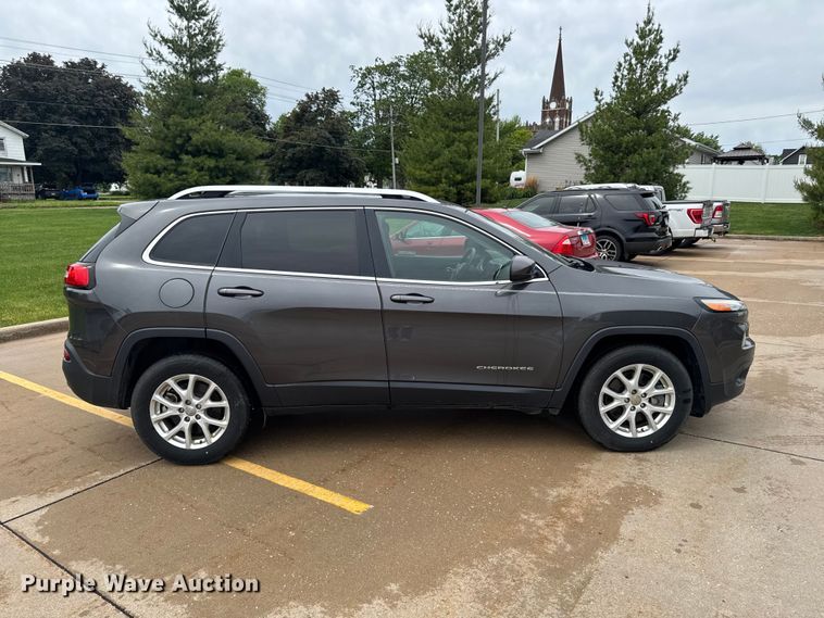 image for item ER0500 2016 Jeep Cherokee SUV