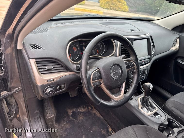 image for item ER0500 2016 Jeep Cherokee SUV