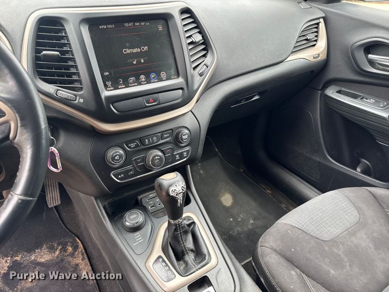 image for item ER0500 2016 Jeep Cherokee SUV