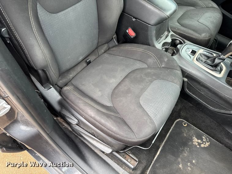 image for item ER0500 2016 Jeep Cherokee SUV