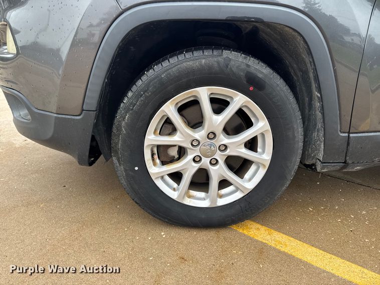 image for item ER0500 2016 Jeep Cherokee SUV
