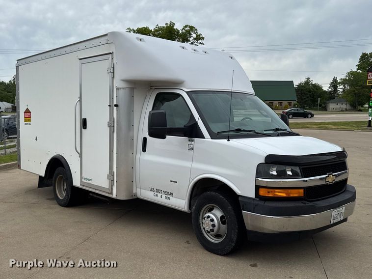 image for item ER0501 2019 Chevrolet Express delivery van