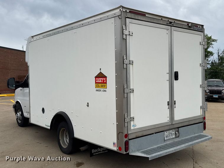 image for item ER0501 2019 Chevrolet Express delivery van