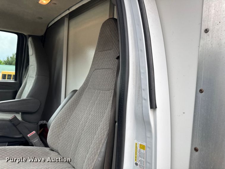 image for item ER0501 2019 Chevrolet Express delivery van