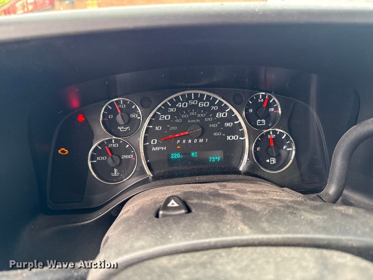 image for item ER0501 2019 Chevrolet Express delivery van