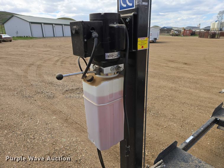 image for item ER1547 2015 Atlas GaVagepv08000 four post automotive lift