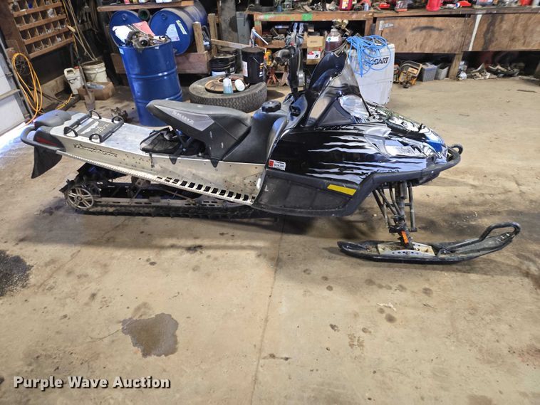 image for item ER1549 2006 Arctic Cat M7 snowmobile
