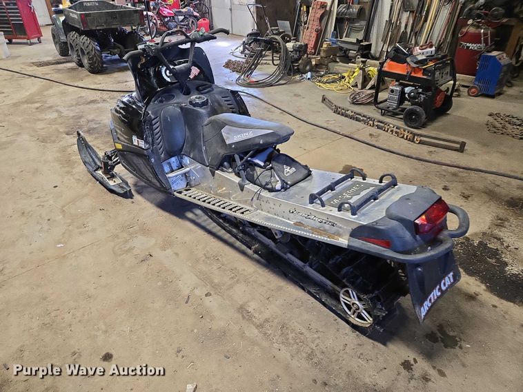 image for item ER1549 2006 Arctic Cat M7 snowmobile