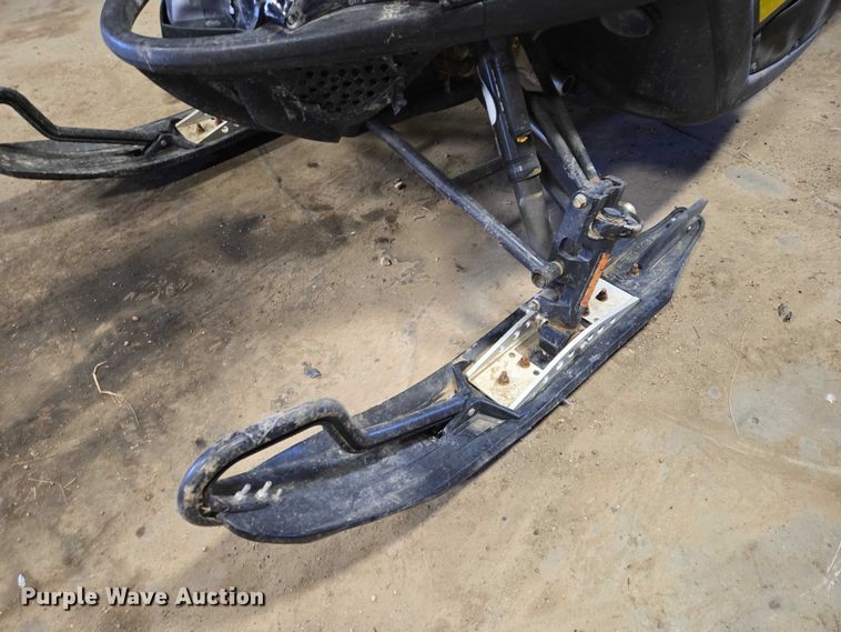 image for item ER1549 2006 Arctic Cat M7 snowmobile