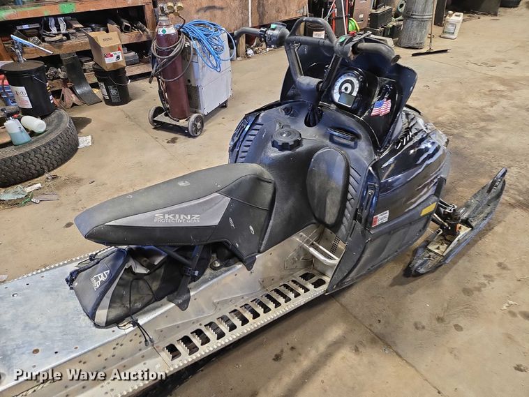 image for item ER1549 2006 Arctic Cat M7 snowmobile