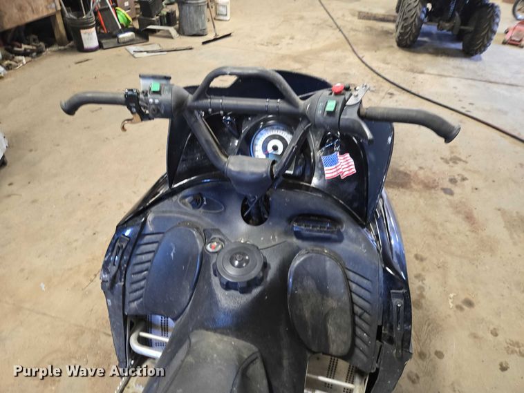 image for item ER1549 2006 Arctic Cat M7 snowmobile