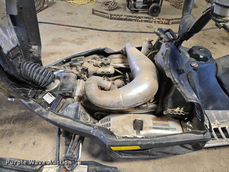 image for item ER1549 2006 Arctic Cat M7 snowmobile