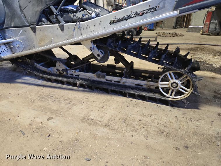 image for item ER1549 2006 Arctic Cat M7 snowmobile