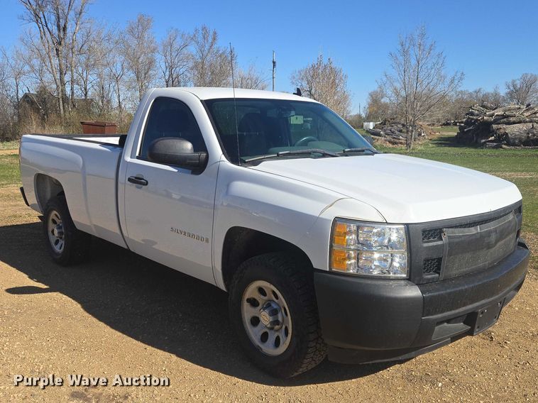 image for item ER1557 2008 Chevrolet Silverado pickup truck