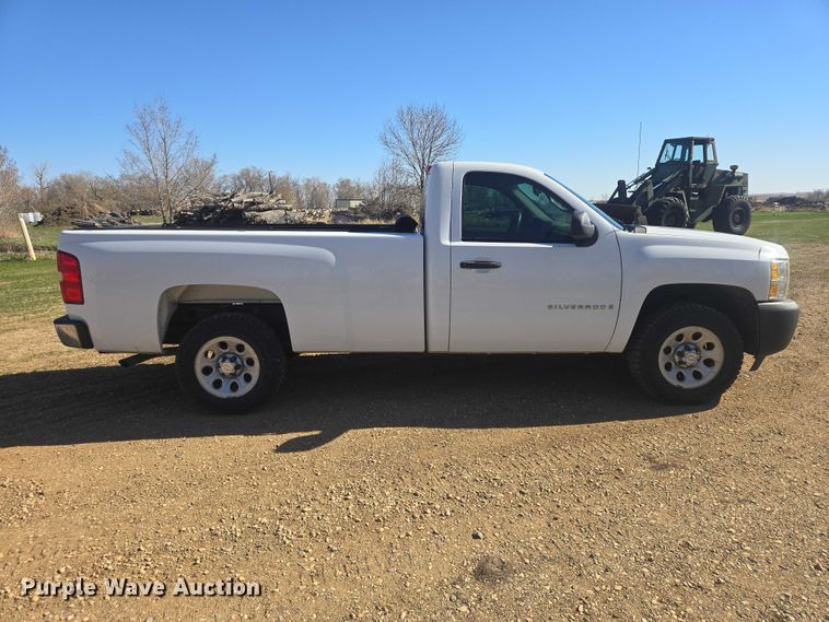 image for item ER1557 2008 Chevrolet Silverado pickup truck