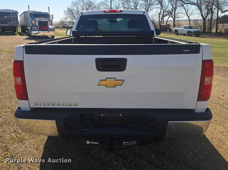 image for item ER1557 2008 Chevrolet Silverado pickup truck