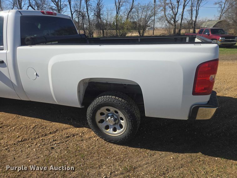 image for item ER1557 2008 Chevrolet Silverado pickup truck