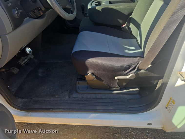 image for item ER1557 2008 Chevrolet Silverado pickup truck