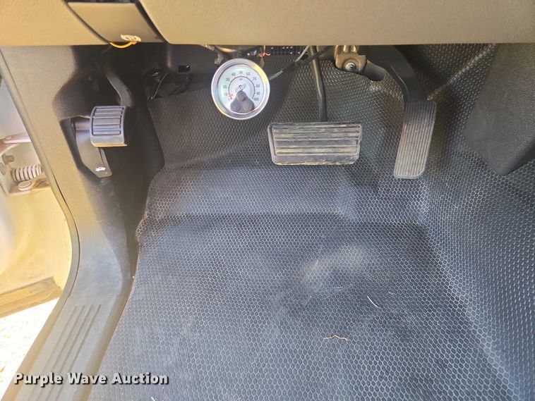 image for item ER1557 2008 Chevrolet Silverado pickup truck