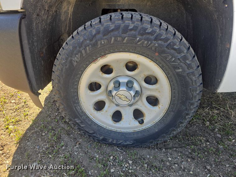 image for item ER1557 2008 Chevrolet Silverado pickup truck