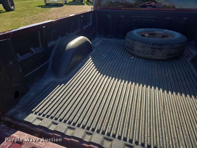 image for item ER1558 2002 Chevrolet Silverado 1500 Ext. Cab pickup truck