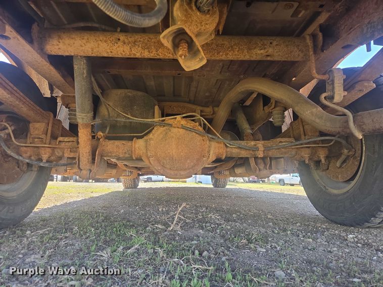 image for item ER1558 2002 Chevrolet Silverado 1500 Ext. Cab pickup truck